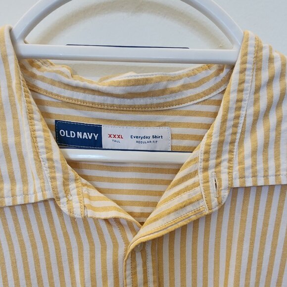 Old navy shirt xxl - Picture 2 of 3